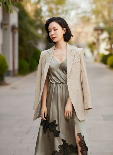 帕丽斯 middot 希尔顿 - 业界名人 - 中国品牌服装网